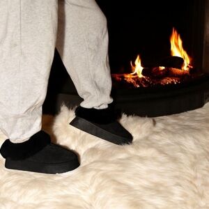 Black Faux-Fur Platform Slip-On Booties NEW Size 7 & 7.5